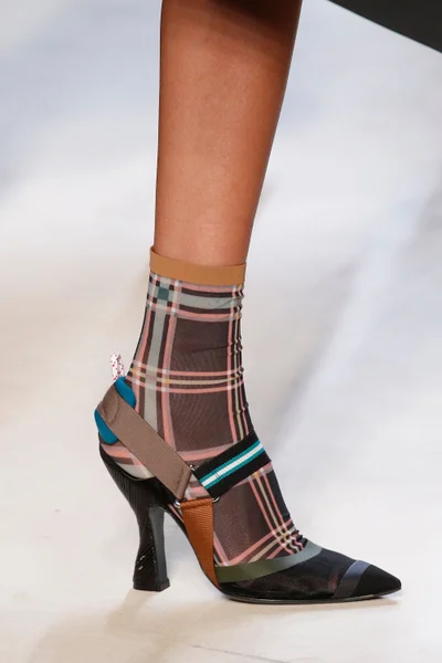 Look 76